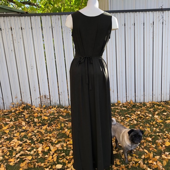Dark Green Dress - Picture 4 of 4